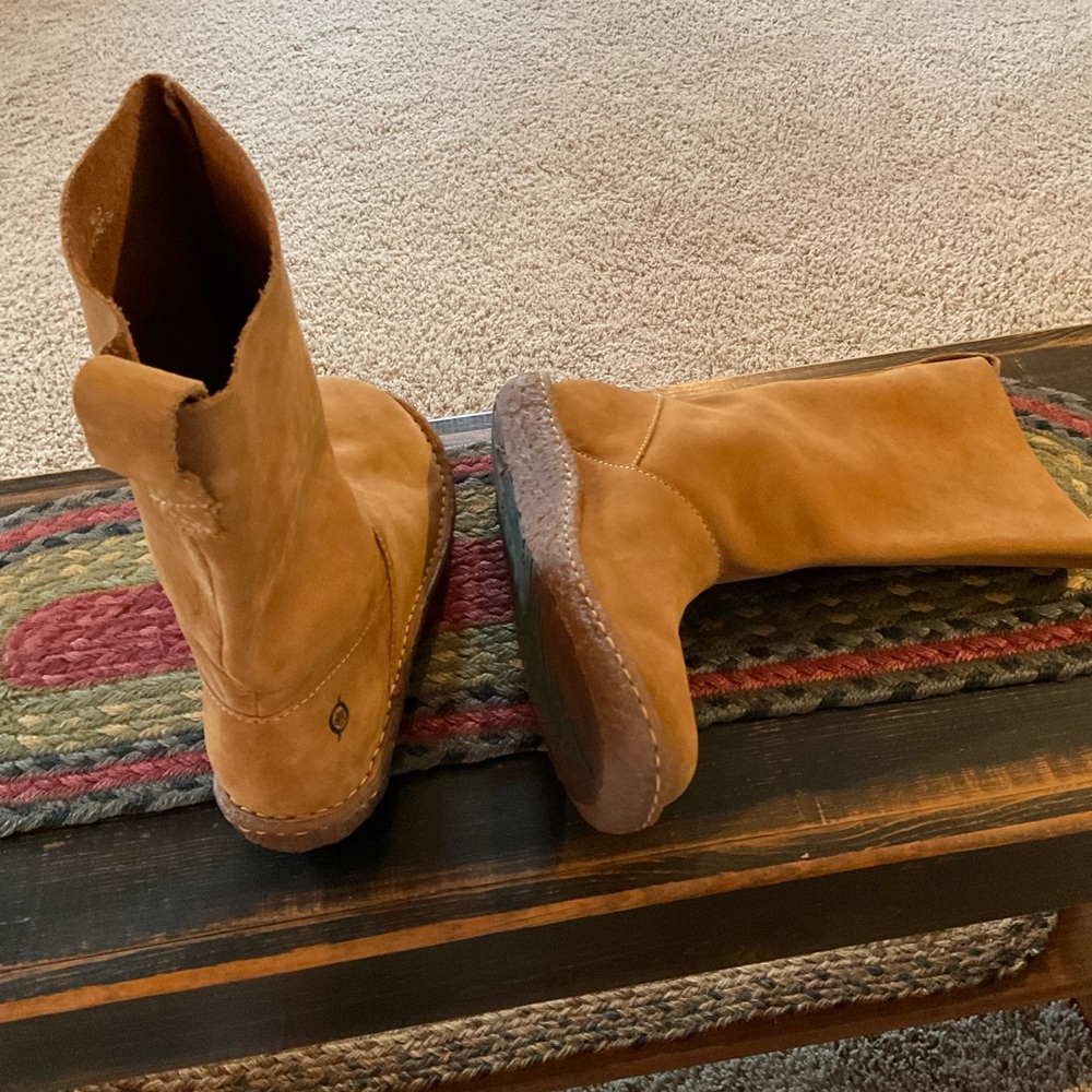 Born Suede Leather Tan Mid-Calf Women’s Boots, Sz 9 - Picture 4 of 14
